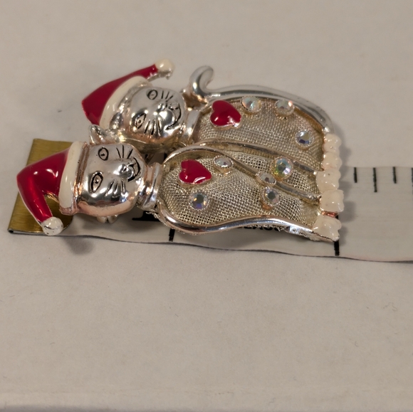 Christmas brooch Cats with Santa hats - Picture 5 of 5